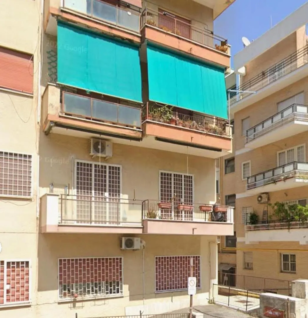 Domus Monteverde Rome 0*,